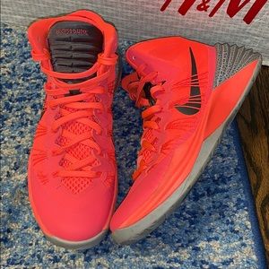 NIKE LUNARLON HYPERDUNK BASKETBALL 👟 ATOMIC RED